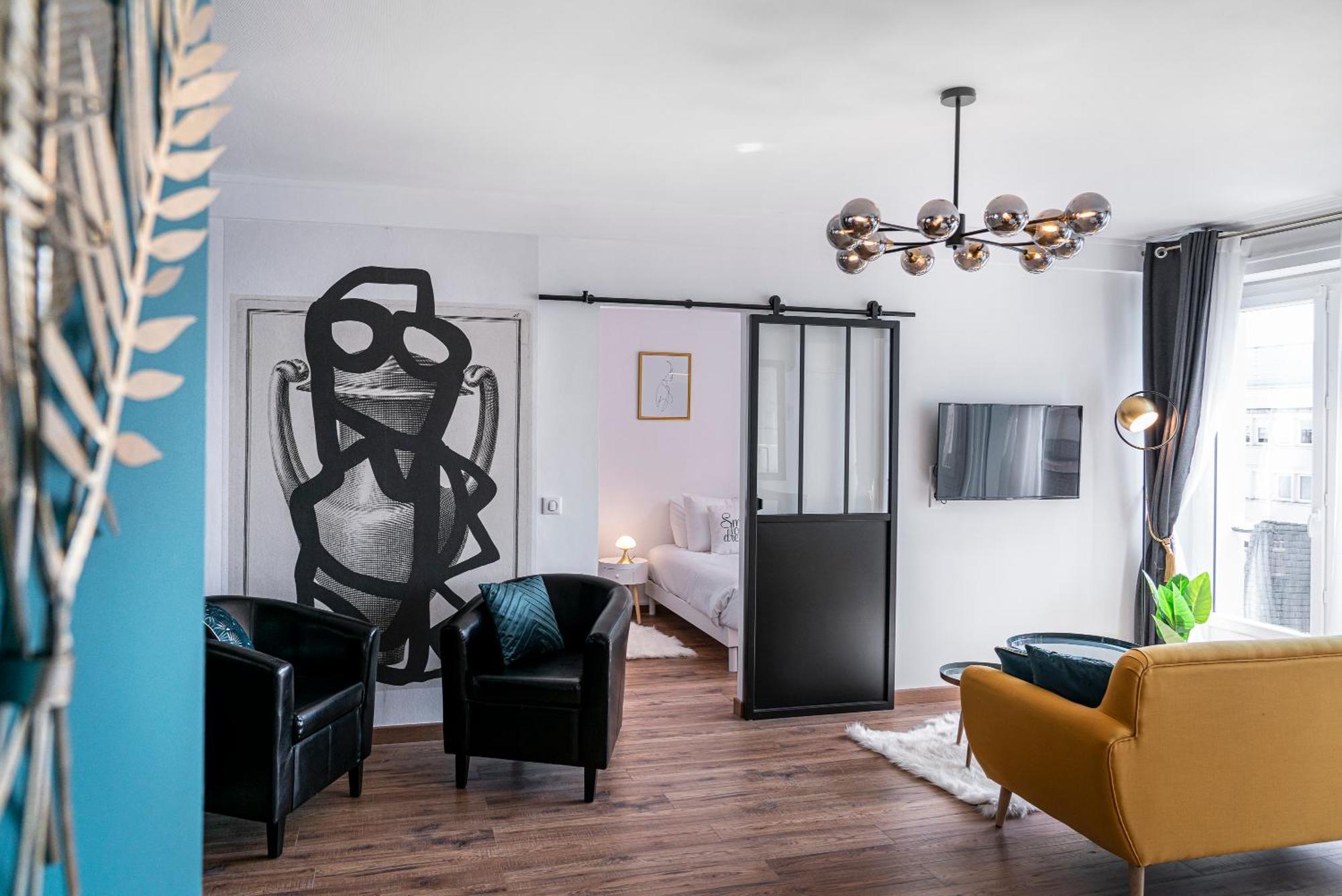Au Palais Des Pyrenees! Hyper Centre -Clim-Balcon-Parking Gratuit Apartment Pau Ngoại thất bức ảnh