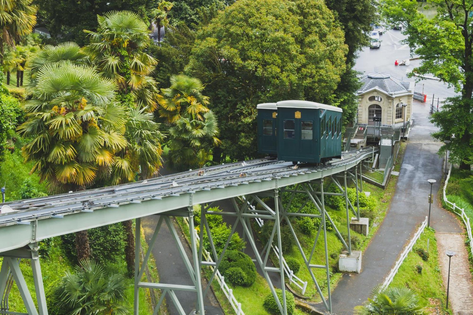 Au Palais Des Pyrenees! Hyper Centre -Clim-Balcon-Parking Gratuit Apartment Pau Ngoại thất bức ảnh